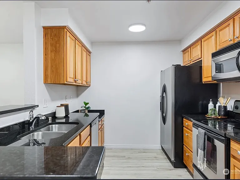 15611 18th Ave W #G102 — Photo 28