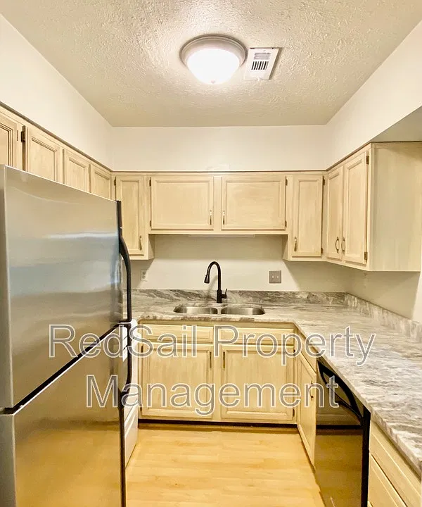 21 Sidewinder Ct