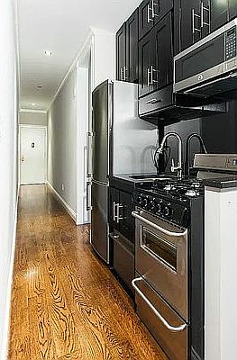 2nd image of 232 Elizabeth St #2Z