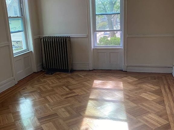 2nd image of 248 E 32nd St #2