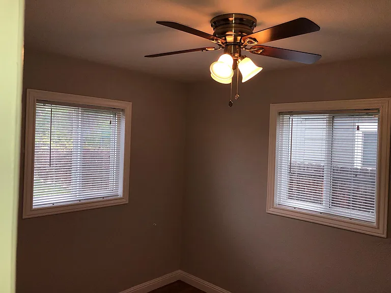 1725 Lansing St — Photo 27