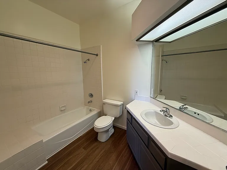 3400 Pacific Ave #201 — Photo 18