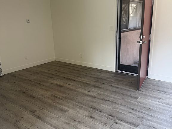 3rd image of 6212 Beck Ave #1