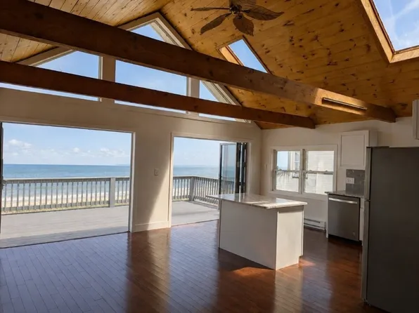 498 No End Blvd #3, Salisbury, MA 01952