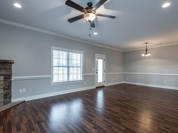 5th image of 1672 Cambria Dr #A