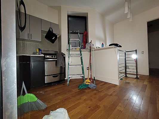 2nd image of 675 Quincy St #1L