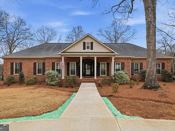 4th image of 136 Deerhollow Rd