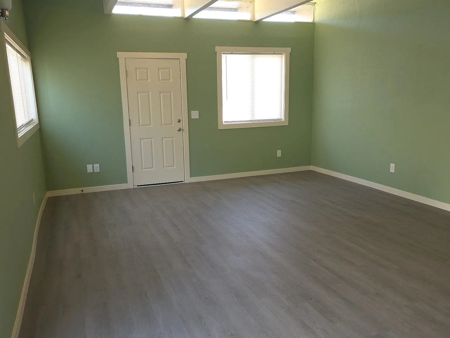 3 bed, 1750 sqft, $2,200 — Photo 4