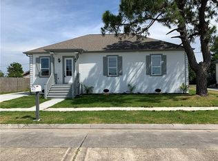 3625 Volpe Dr, Chalmette, LA 70043