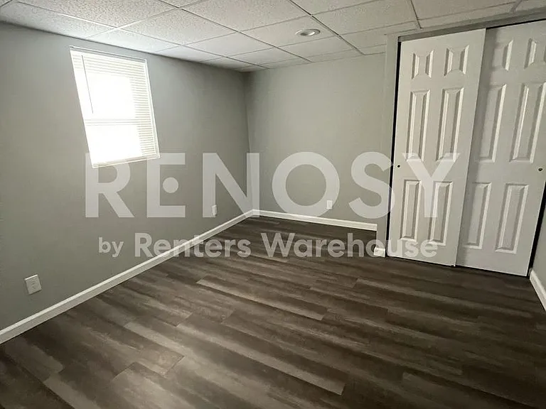 9812 Balboa Dr — Photo 3