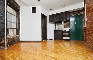 Rented by PocketBroker Inc