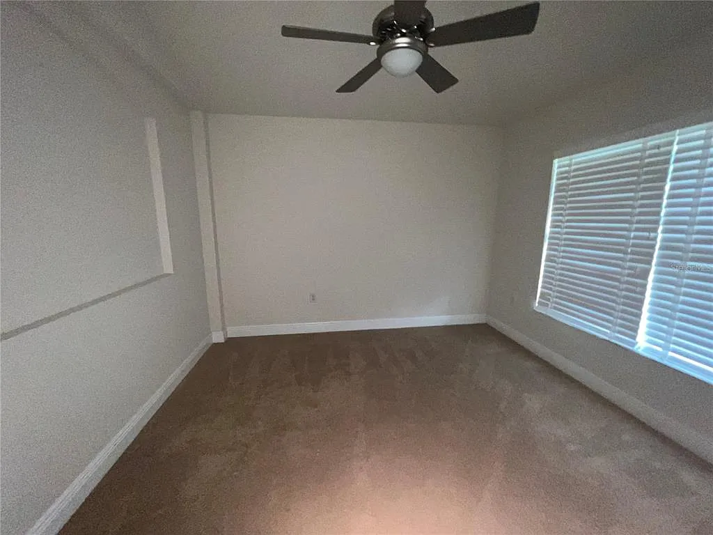 3 bed, 2.0 bath, 2257 sqft, $2,000 — Photo 4