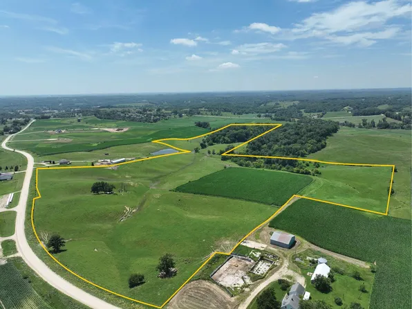 Old Cass Rd, Anamosa, IA 52205