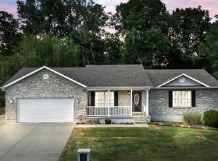 925 Tanglewood Dr, Marthasville, MO 63357