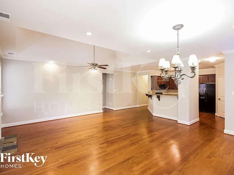5537 Park Side Cir — Photo 5