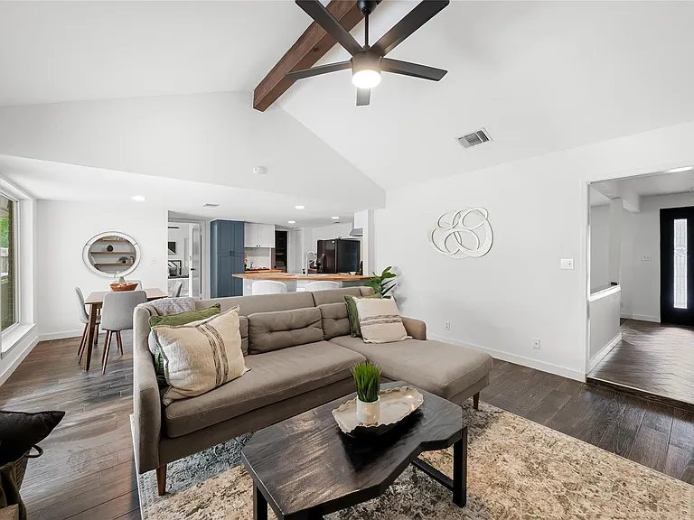 2408 Shiloh Dr — Photo 9