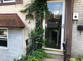 9237 Angus Pl, Philadelphia, PA 19114