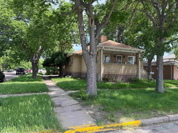 421 W 1st St, North Platte, NE 69101
