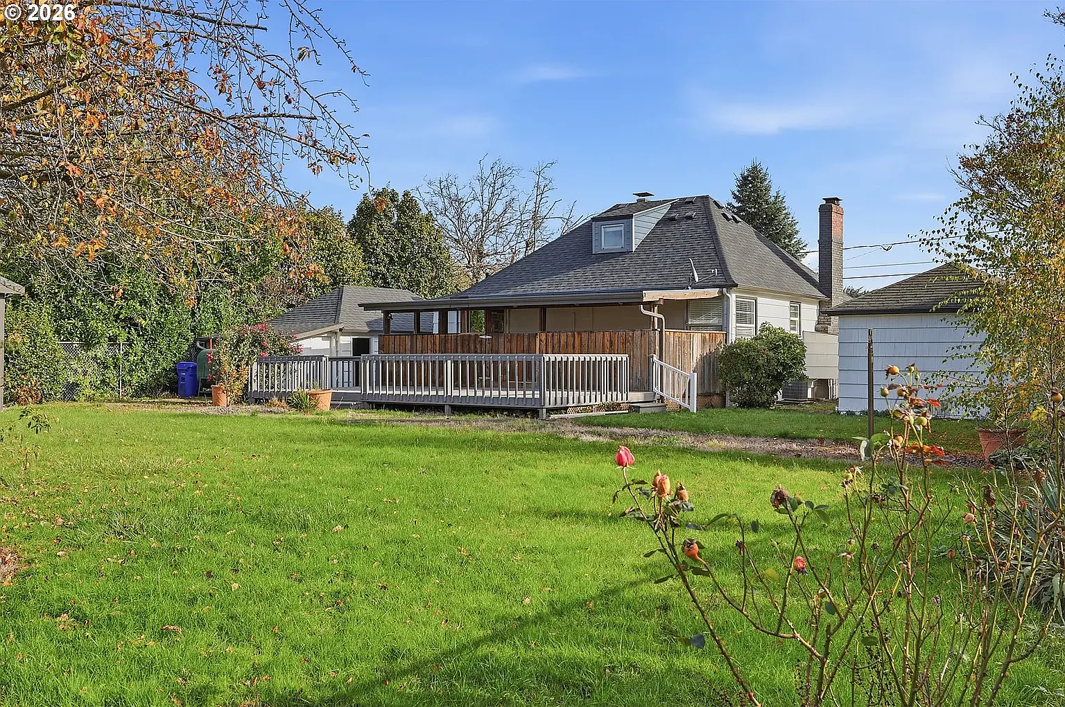 415 SE 94th Ave — Photo 3