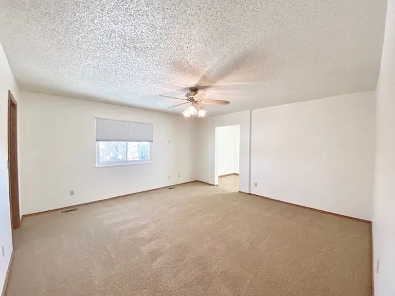 8065 Vectra Dr — Photo 20