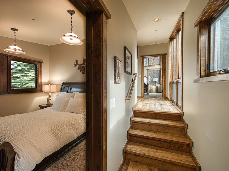 7828 River Rd — Photo 24