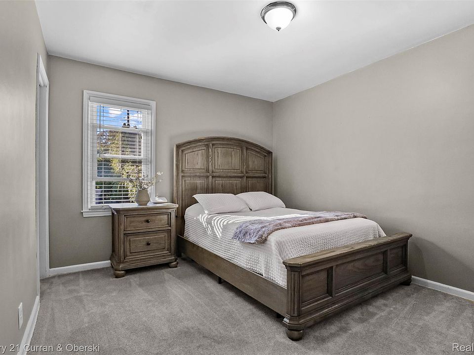 6233 Oakman Blvd, photo 18