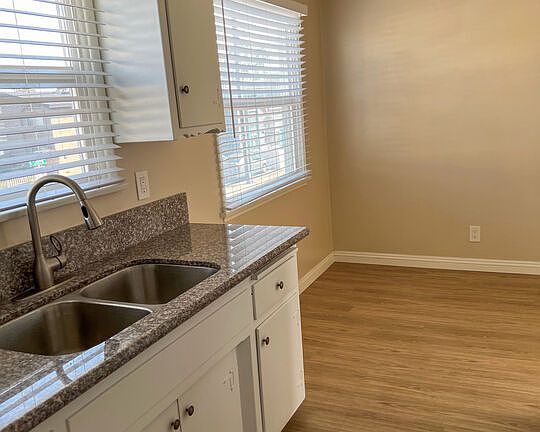 5th image of 2023 Mathews Ave