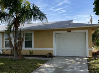 2505 NE 22nd Pl, Cape Coral, FL 33909