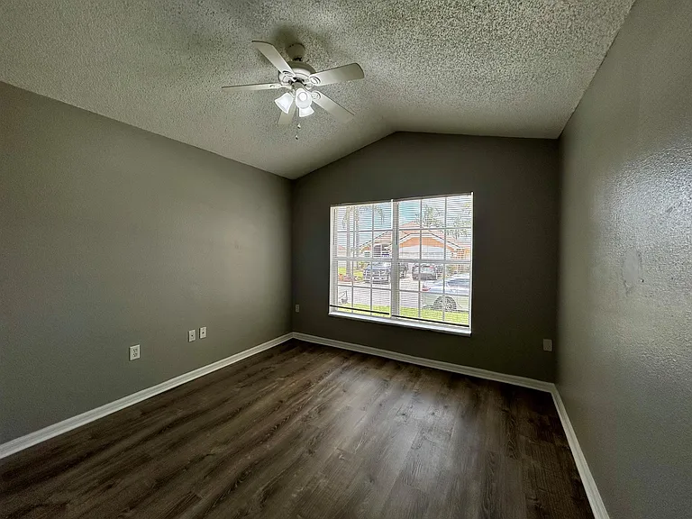 138 Sir Phillips Dr — Photo 13