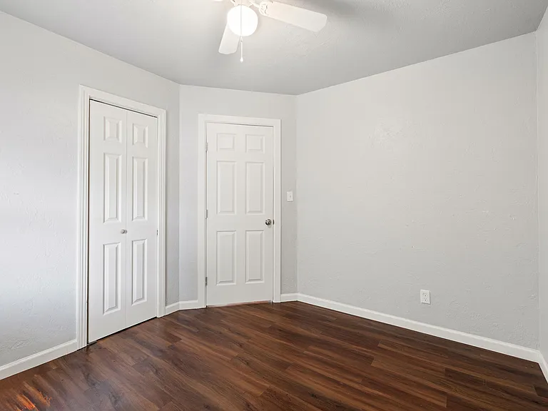 4012 S Hudson Ave — Photo 18