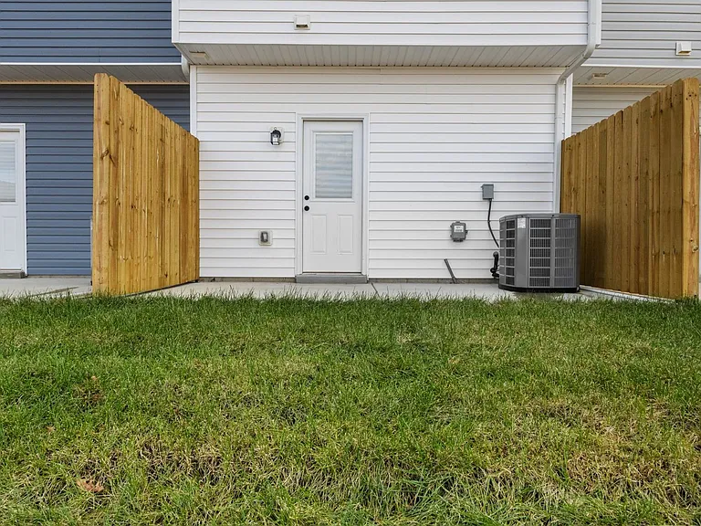323 Front Ridge Cir — Photo 60