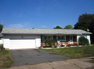 1 Champlain Rd, Bordentown, NJ 08505