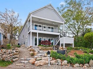 6747 Kitson Dr NE, Rockford, MI 49341