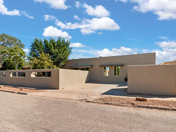 1003 Calle Margarita, Santa Fe, NM 87507