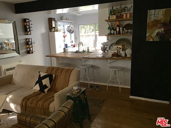 5th image of 2429 Cheremoya Ave