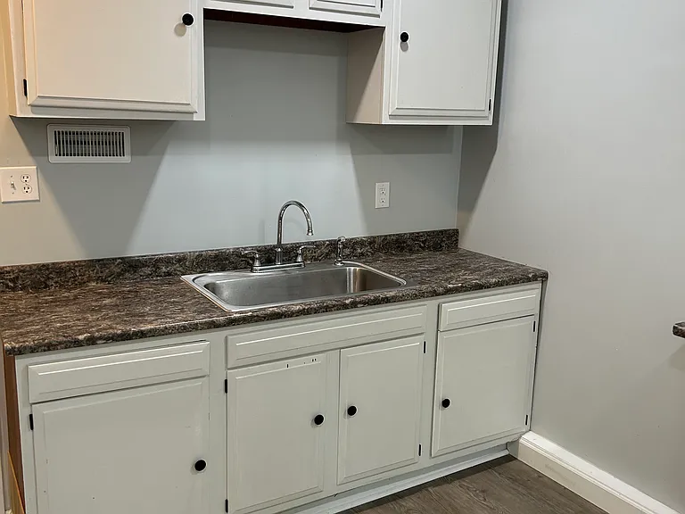 1313 Highland Ave #2 — Photo 5