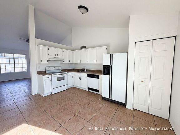 4th image of 5960 W Oregon Ave Unit 126