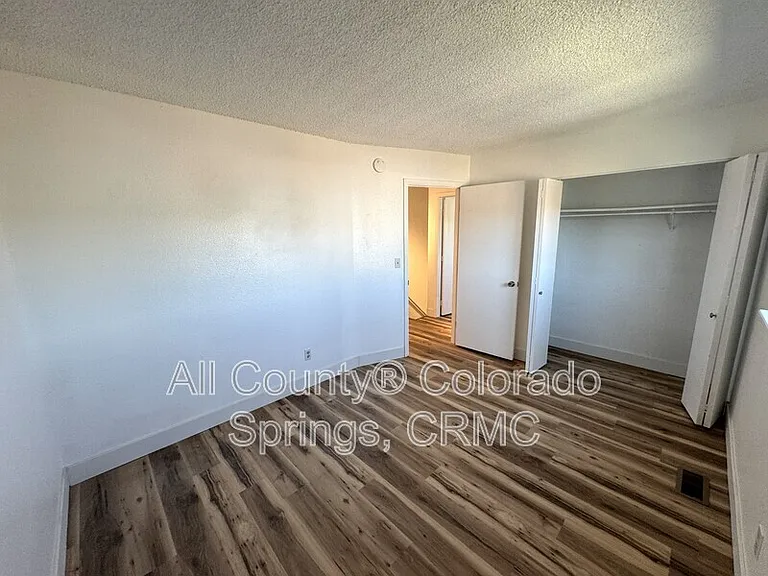 6676 Provincial Dr — Photo 13