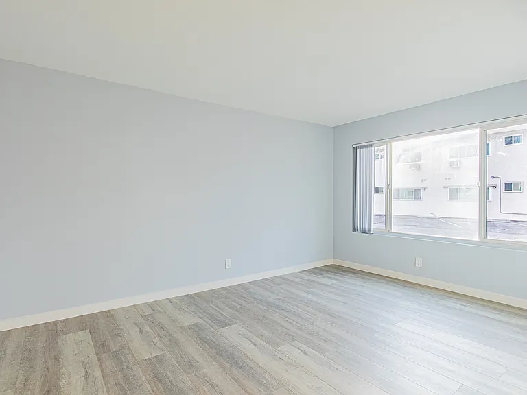 9212 Somerset Blvd #2 — Photo 15