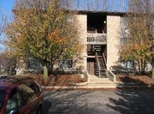 2366 South St APT A, Elgin, IL 60123
