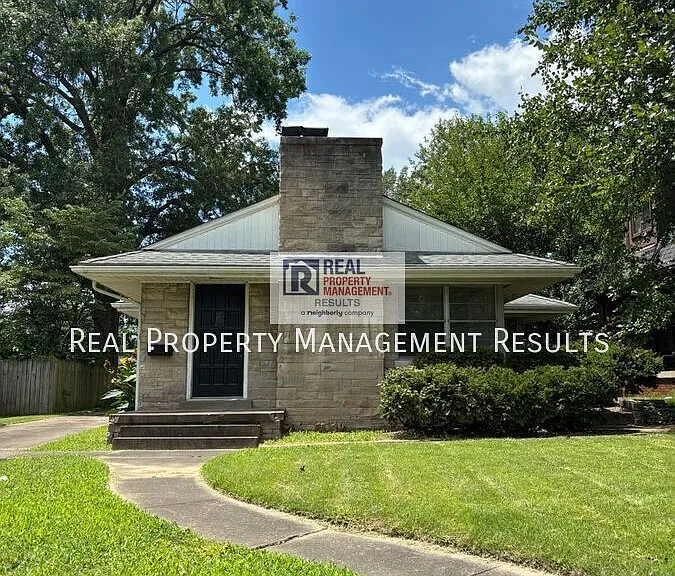 759 S Saint James Blvd — Photo 1