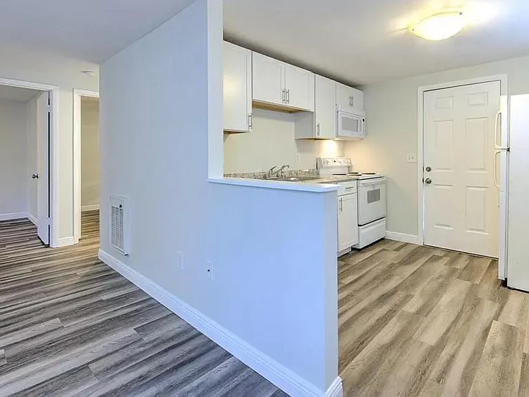 453 89th Ave N #453 — Photo 2
