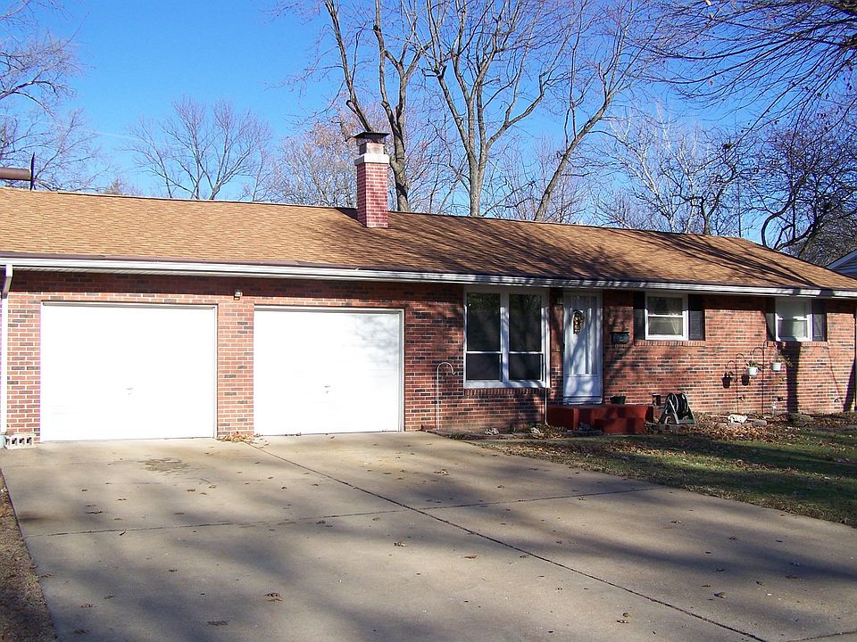 1st image of 825 Tyson Dr