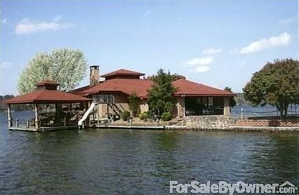 2nd image of 106 Farr Shores Cv