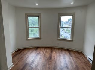 225 Vernon St APT 2, Worcester, MA 01607