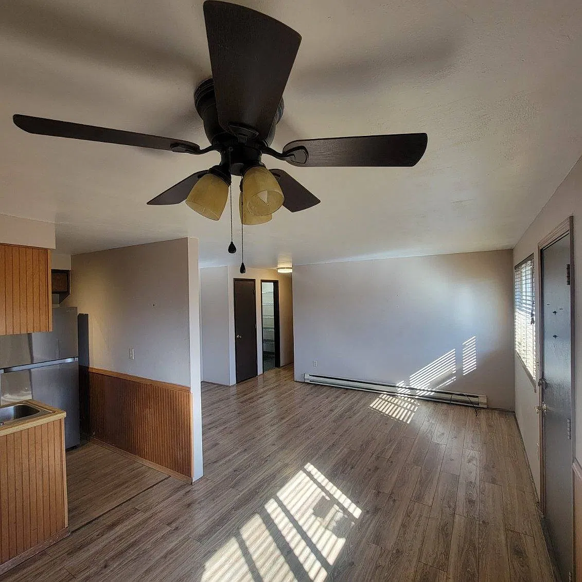 2 bed, 1.5 bath, 930 sqft, $1,100 — Photo 2