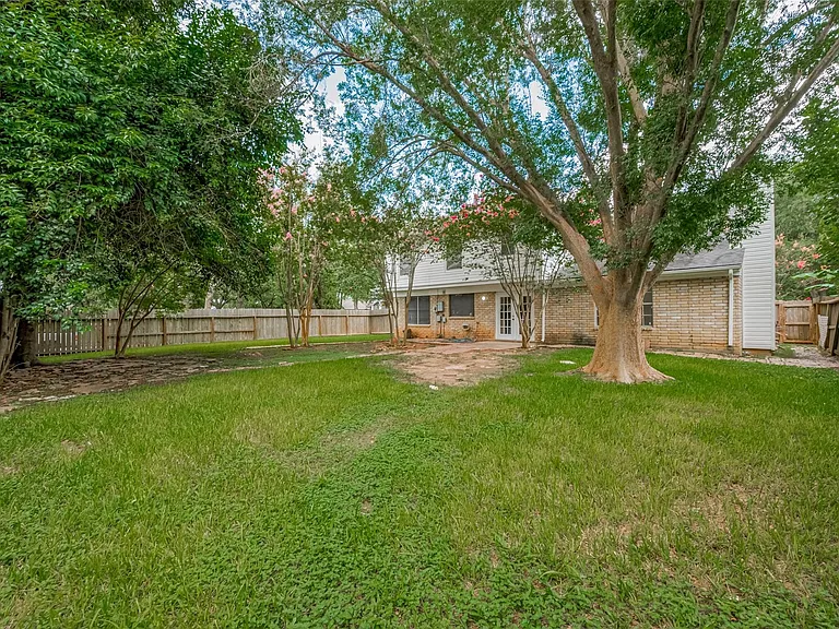 3610 Bee Bayou Ln — Photo 38
