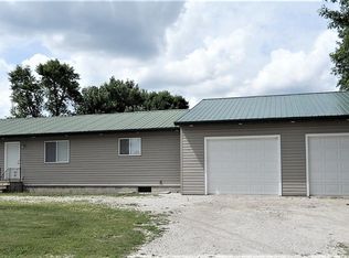 306 3rd Ave, Livermore, IA 50558