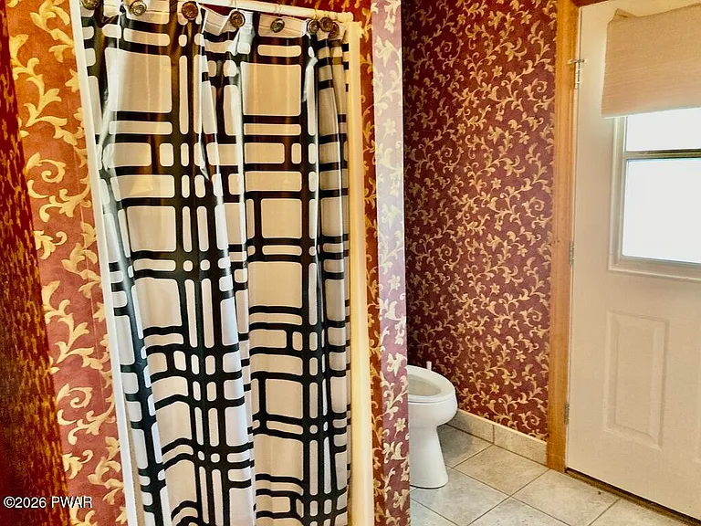 28 Ellen Memorial Ln — Photo 7