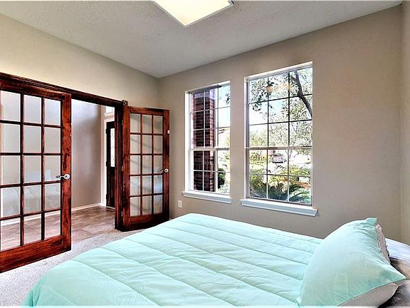 4th image of 8807 Rollick Dr